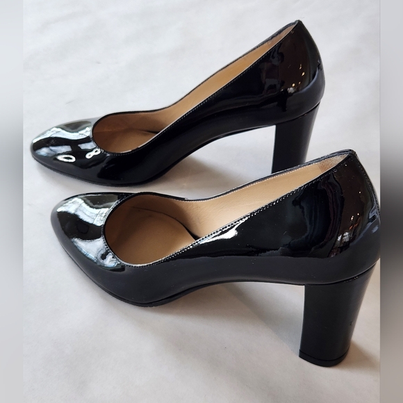 || STUART WEITZMAN || Paton leather pumps, stacked heel, round toe, black - Picture 8 of 8